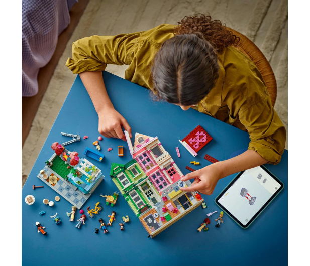 LEGO Friends 42670 Mieszkania i sklepy w mieście Heartlake - 1284222 - zdjęcie 14
